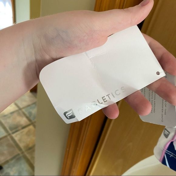 Fabletics • Vasha Midi Sports Bra in Palm Blossom Print - Picture 7 of 11